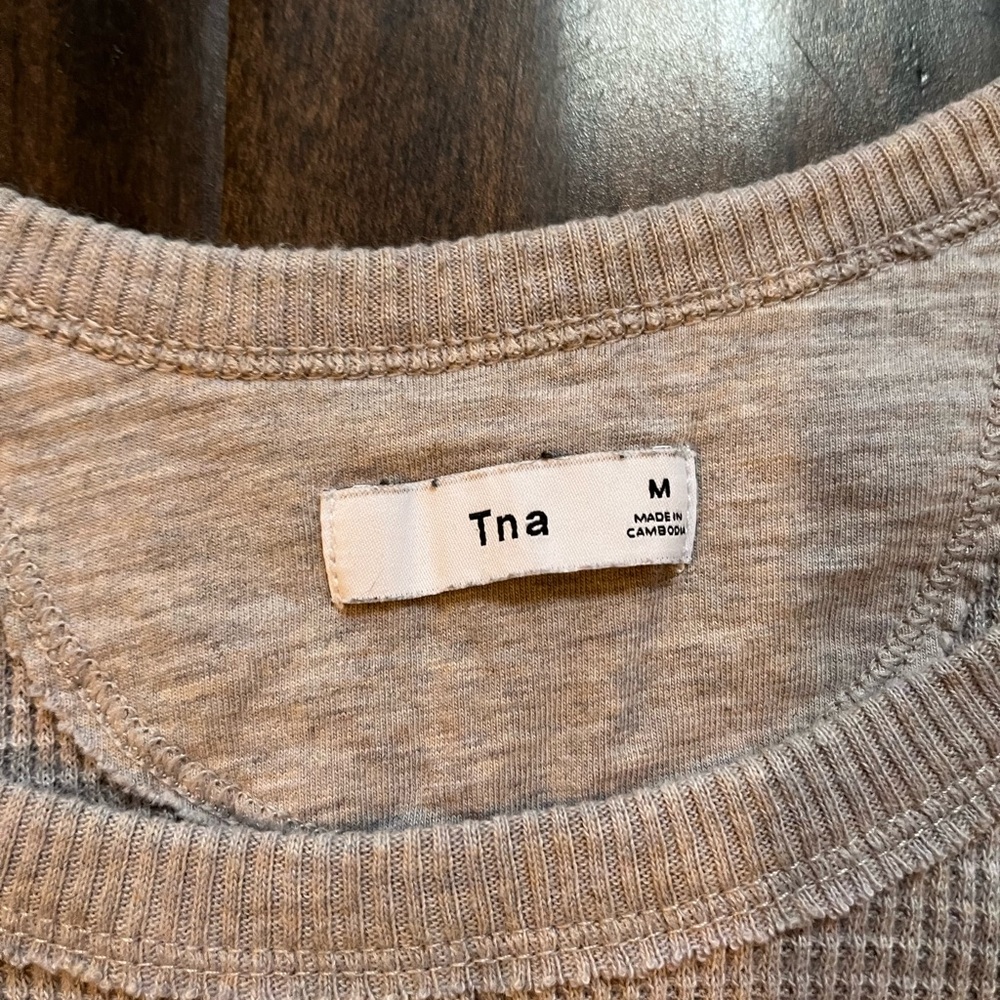 TNA Womens Gray Top Size Medium - Picture 2 of 4